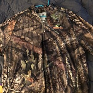 Men’s camo pullover